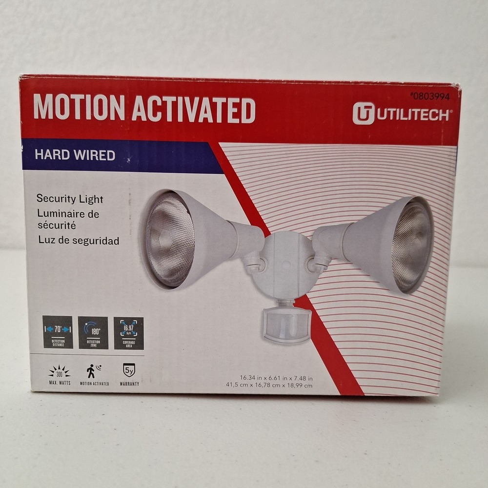 Utilitech Motion Activated Security Light Outdoor White 0803994 New, Open Box